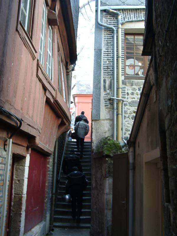 078Ruelle dans Honfleur.jpg